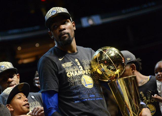 他在禁区外 他在禁区外