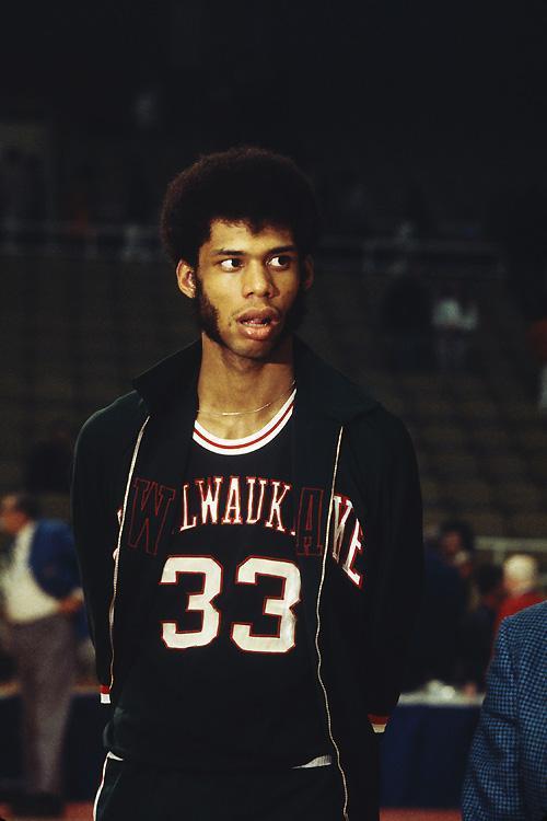 战逻辑为主 战逻辑为主