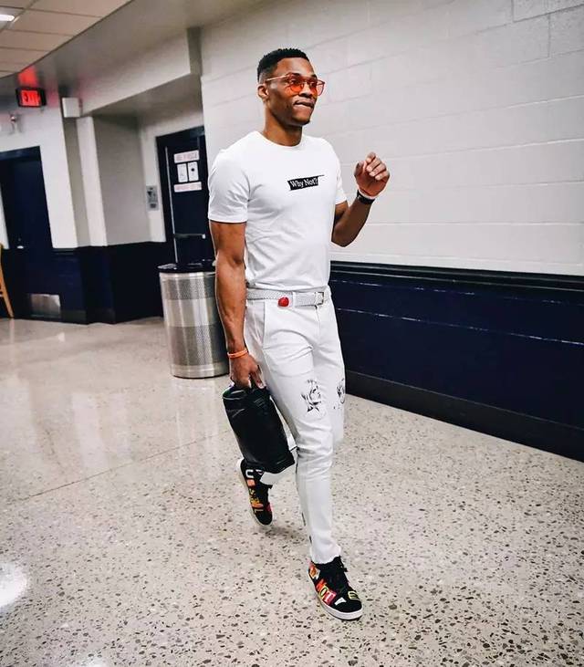 故高度相关 故高度相关