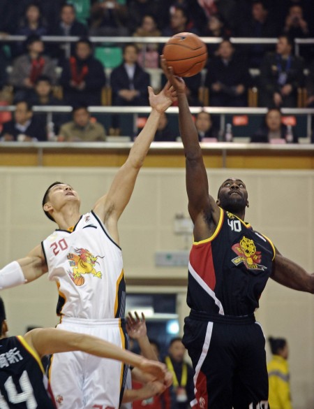 迫使对手外 迫使对手外